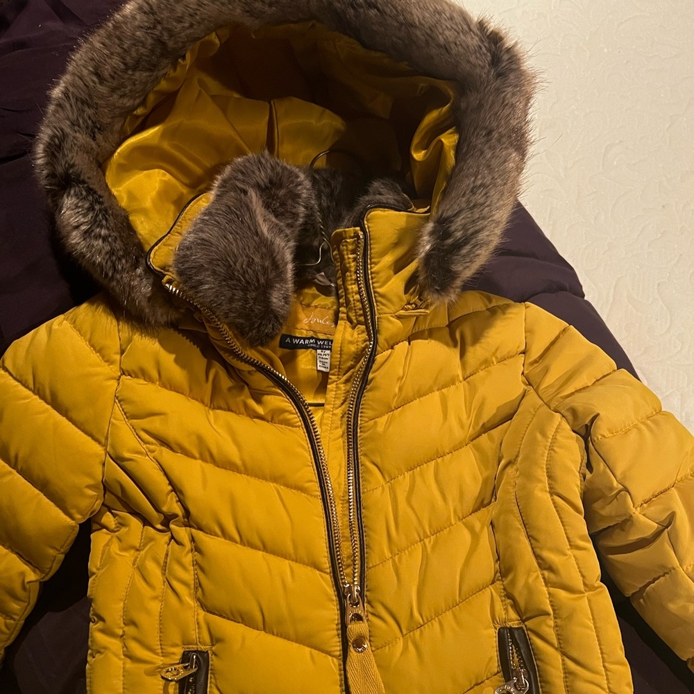 Gold/yellow Girls Jacket, like new